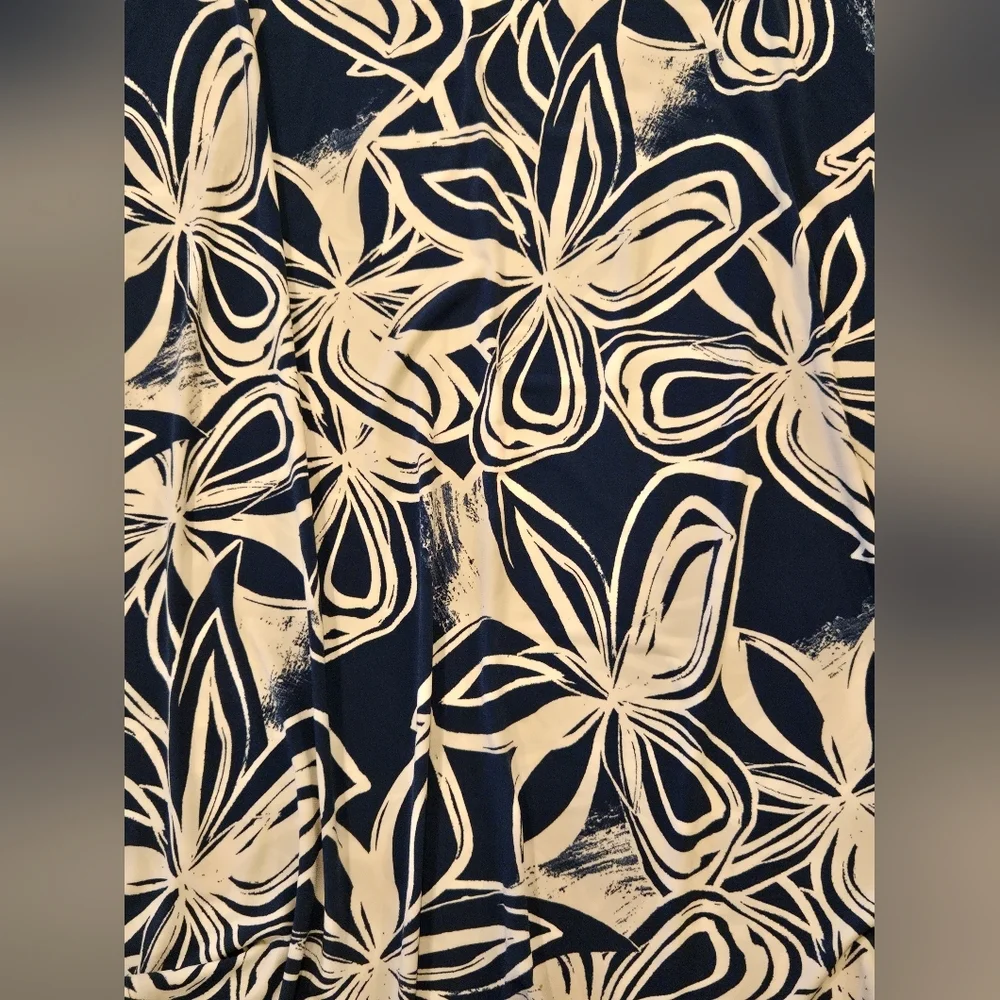 NWOT Chicos Floral Skirt - Picture 2 of 6